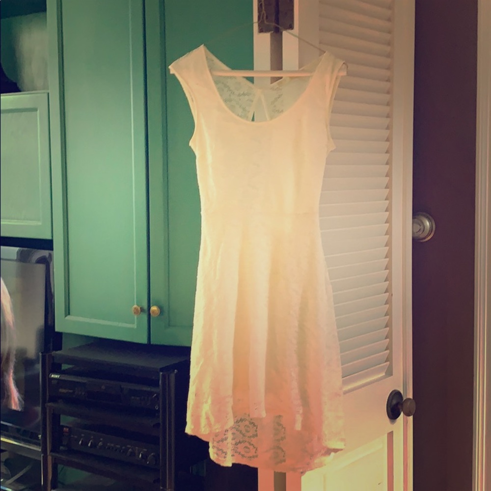 White lace dress